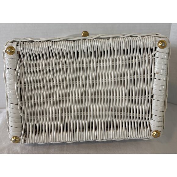 Vintage 1960’s Era White Wicker and Lucite MCM Box Purse 8” X 4.5” - Picture 5 of 16